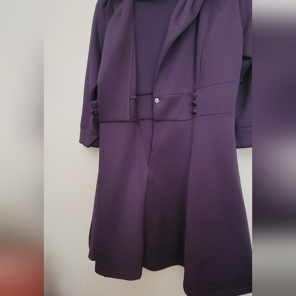 Dress - Picture 9 of 9